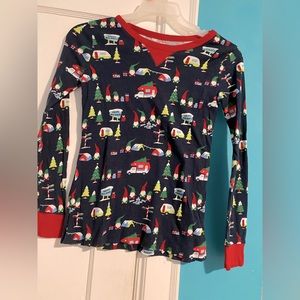 WonDershop long sleeve shirt for women size XS  color trii  black red Like new